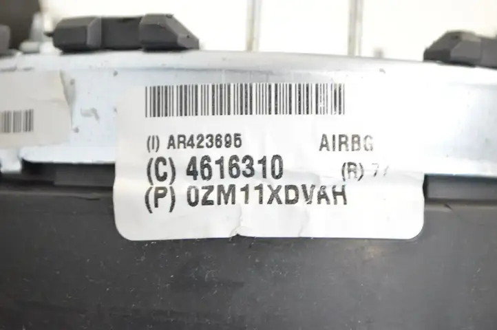 Chrysler Grand Voyager V (2010 - 2016) C4616310 Подушка безопасности руля — фото 5