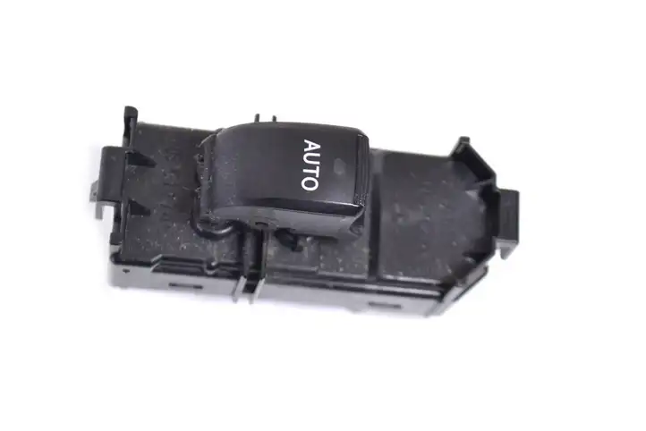 Audi A6 S6 C6 4F (2008 - 2011) 8403048070 Кнопка стеклоподъемников — фото 1