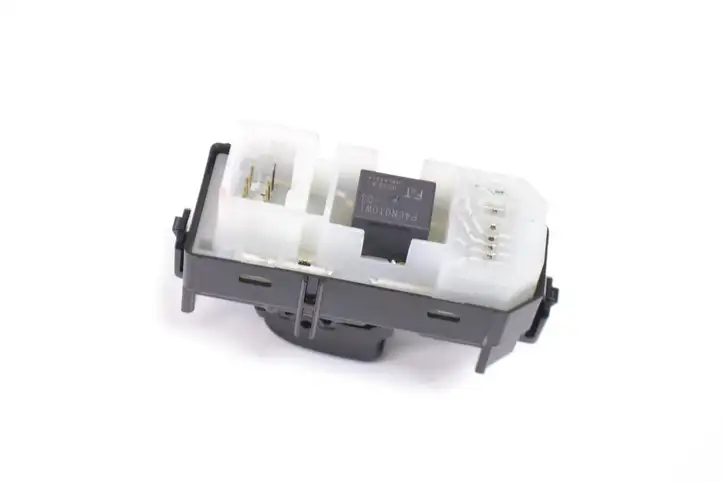 Audi A6 S6 C6 4F (2008 - 2011) 8403048070 Кнопка стеклоподъемников — фото 3