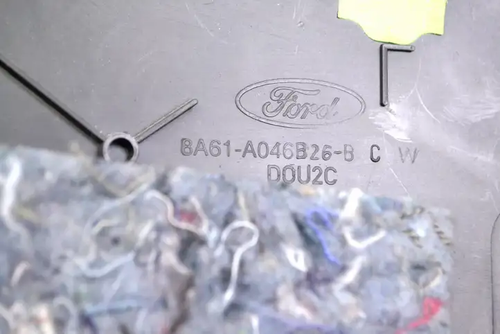 Ford Fiesta (2013 - 2017) BA61A046B26BCW Другая деталь консоли (туннеля) — фото 5