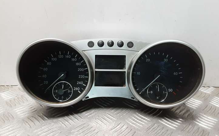 Mercedes-Benz R W251 (2005 - 2013)  A2515400648 Спидометр (приборный щиток)