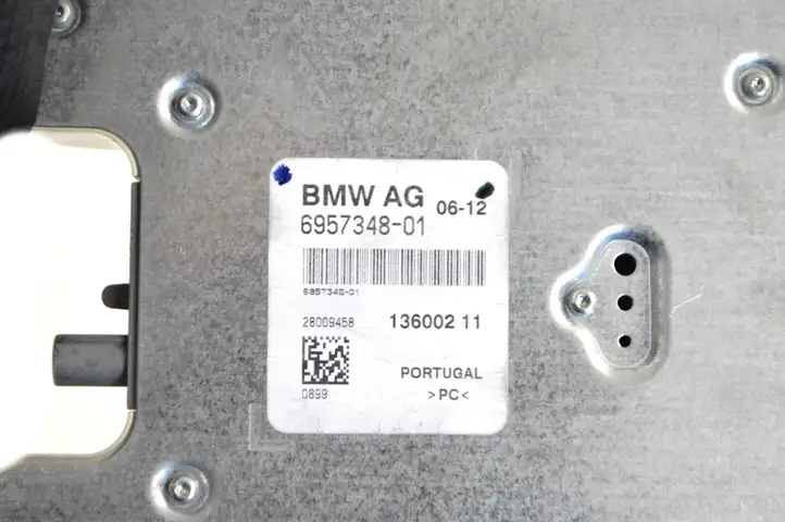 BMW 6 F12 F13 (2010 - 2018) 6957348 Усилитель антенны — фото 5