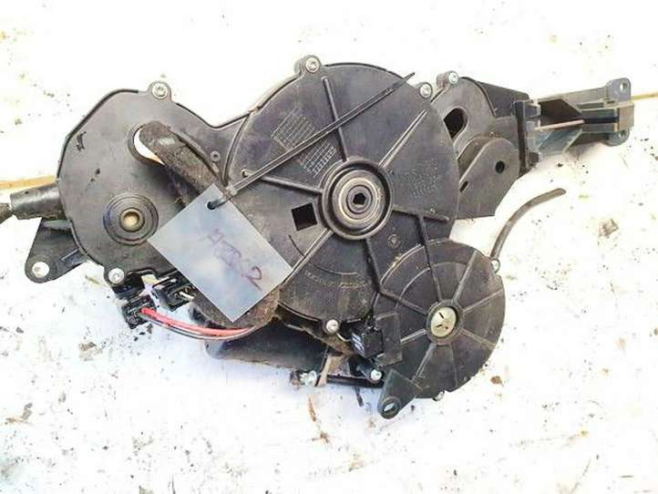 Citroen C8 (2002 - 2008)  pn18113890 Другая деталь раздвижных дверей