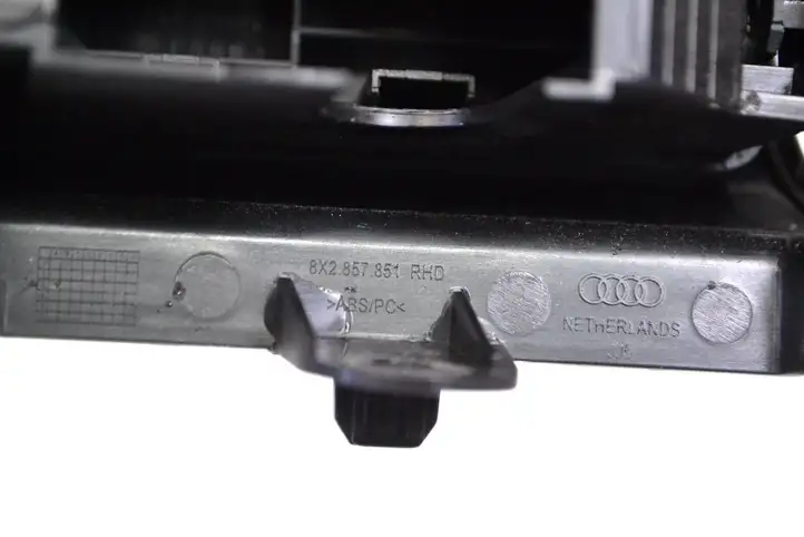 Audi A1 (2010 - 2014) 8X2857851 Декоративная планка — фото 5