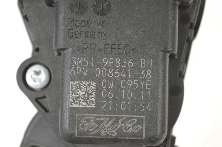 Ford Kuga I (2008 - 2012) 3M519F836BH Педаль акселератора — фото 5