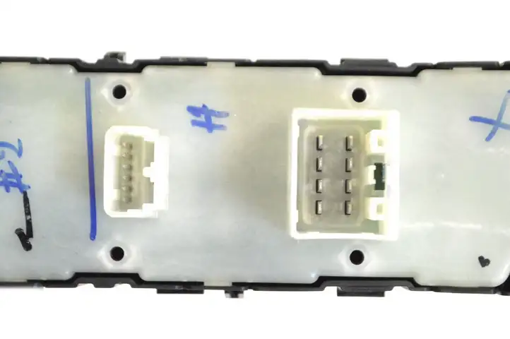 Audi A4 S4 B8 8K (2007 - 2011) 04602781AA Кнопка стеклоподъемников — фото 4