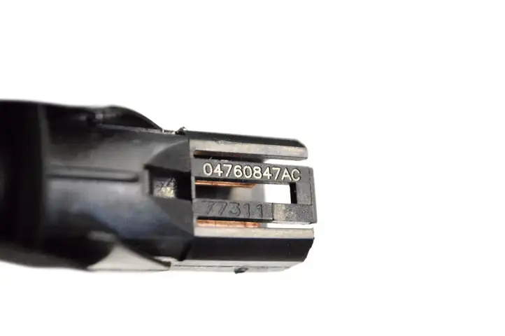 Audi A4 S4 B8 8K (2007 - 2011) 04760847AC Кнопка закрытия багажника — фото 5