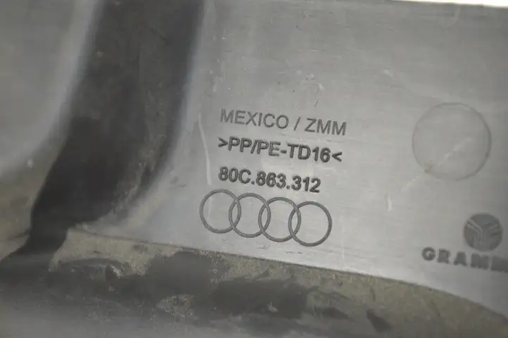 Audi Q5 SQ5 (2017 - ) 80C863312 Другая деталь консоли (туннеля) — фото 5