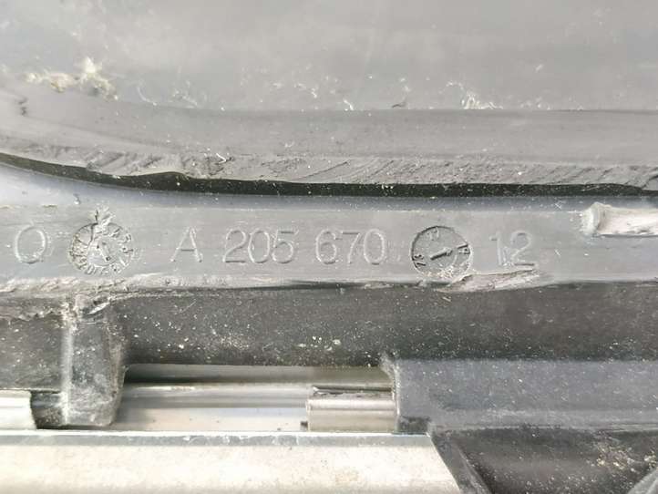 Mercedes-Benz C W205 (2014 - 2021)  2056706900 Заднее боковое стекло кузова