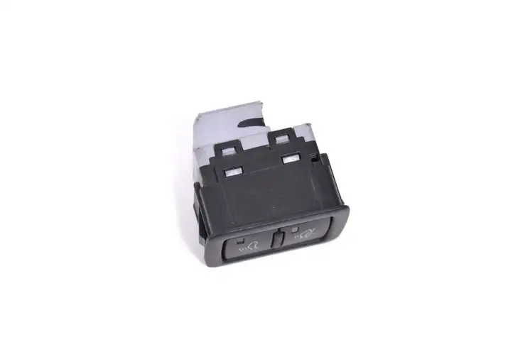 Audi A3/S3 8P (2004 - 2008) 4F0962109 Кнопка фаркопа в багажнике — фото 3