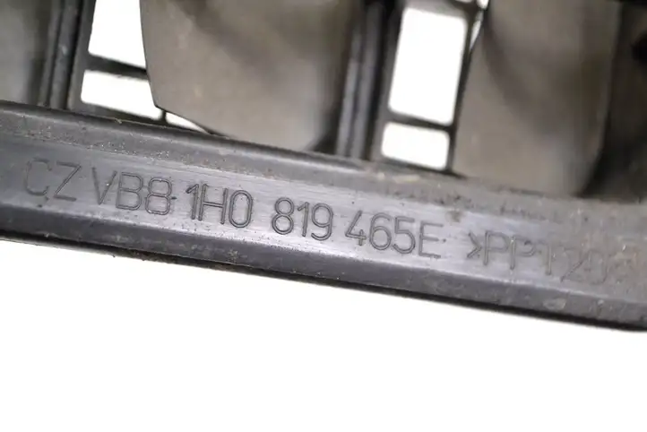 Audi A3/S3 8P (2004 - 2008) 1H0819465E Вентиляционная решетка кузова — фото 5