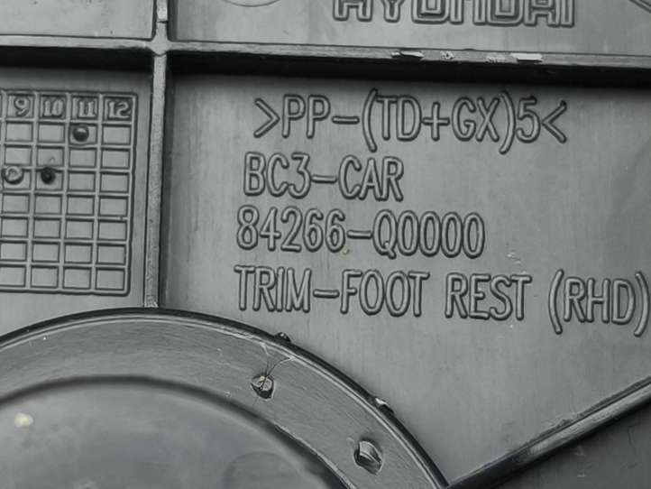 Hyundai i20 (BC3 BI3) (2020 - )  84266Q0000 Опора ноги