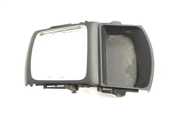 Hyundai i30 (2012 - 2015) 84650A69004X Другая деталь консоли (туннеля) — фото 3