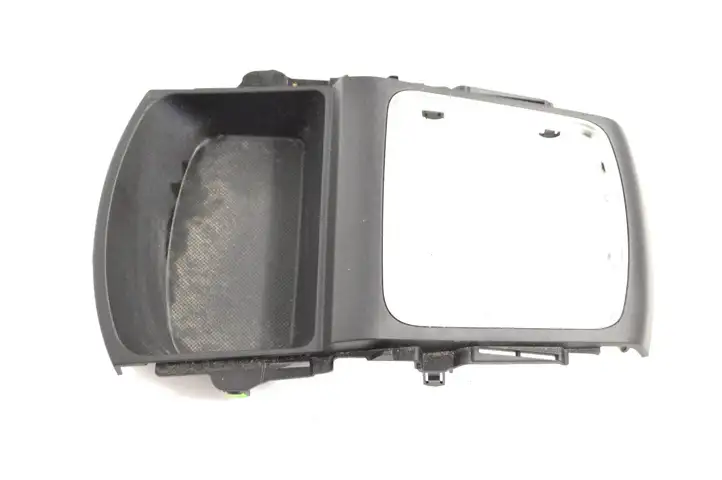 Hyundai i30 (2012 - 2015) 84650A69004X Другая деталь консоли (туннеля) — фото 4