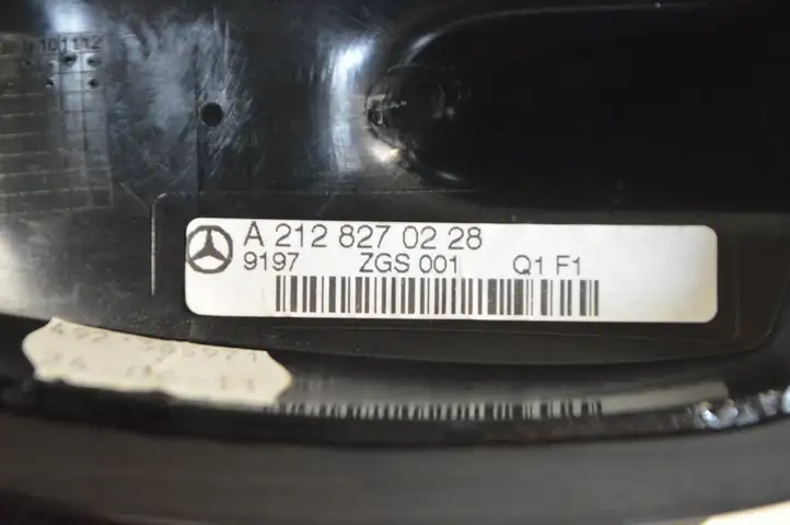 Mercedes-Benz CLS C218,X218 (2011 - 2017) A2128270228 Крышка GPS-антенны — фото 4