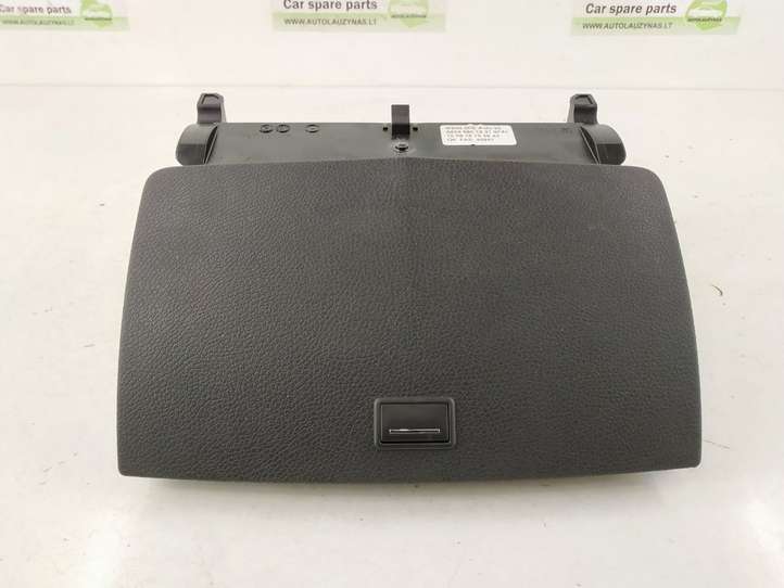 Mercedes-Benz C W204 (2007 - 2014)  2046801231 Экран/ дисплей / маленький экран