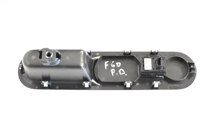 Mini Cooper Countryman F60 (2016 - 2020) 9354866 Блок кнопок стеклоподъемников — фото 2