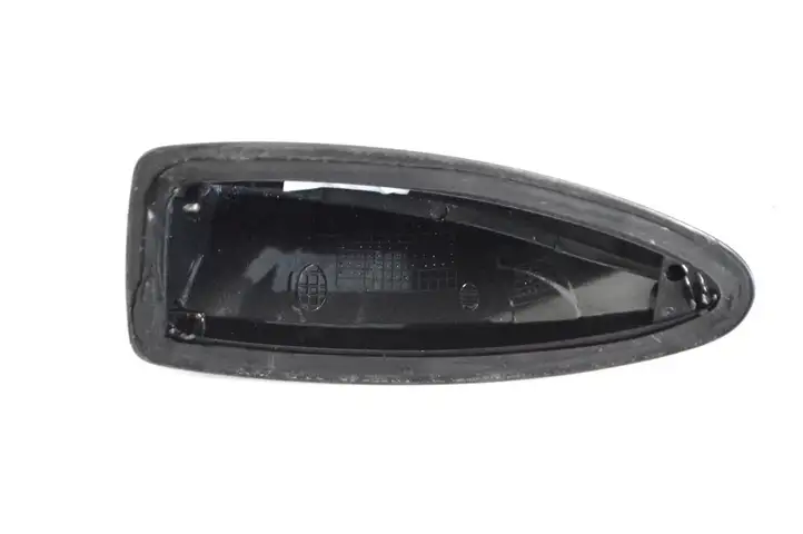 BMW 5 F10 F11 (2009 - 2016) 9269863 Крышка GPS-антенны — фото 4