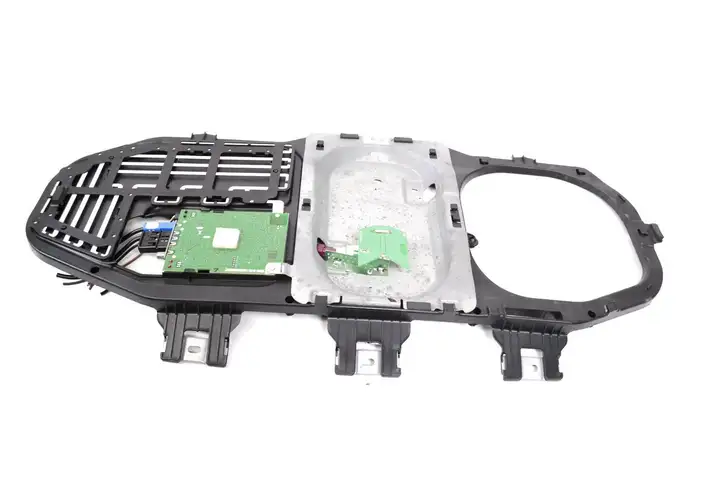 Mercedes-Benz ML W164 (2005 - 2011) A2518202275 Усилитель антенны — фото 2