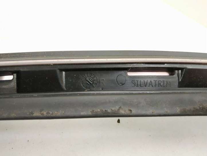 Mercedes-Benz C W204 (2007 - 2014)  2046902062 Отделка стоек лобового стекла
