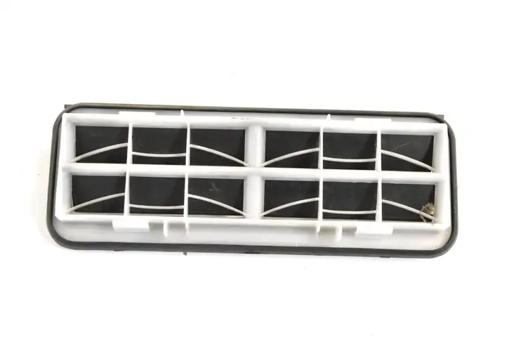 Audi A5 8T 8F (2011 - 2016) 1276534 Вентиляционная решетка кузова — фото 2