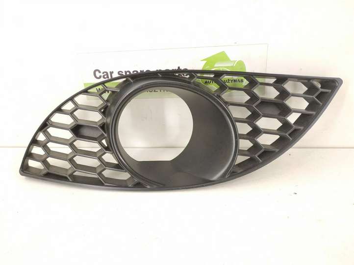 BMW 5 E60 E61 (2004 - 2010)  33-9912-3 Нижняя решётка (из трех частей)