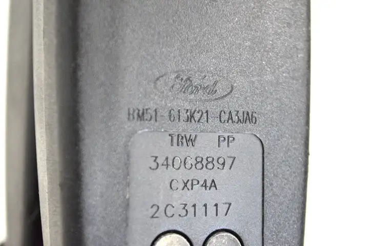 Ford Focus (2015 - 2019) BM51613K21CA3JA6 Задний средний замок ремня — фото 5