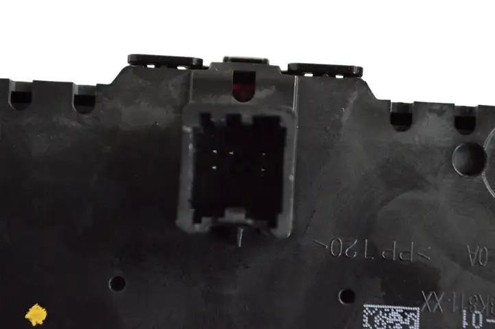 Ford Focus (2015 - 2019) F1ET18K811HD Включатель регулировки звука — фото 4