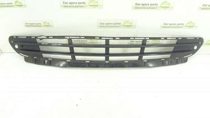 Mercedes-Benz C W203 (2000 - 2007)  2038801005 Нижняя решётка (из трех частей)