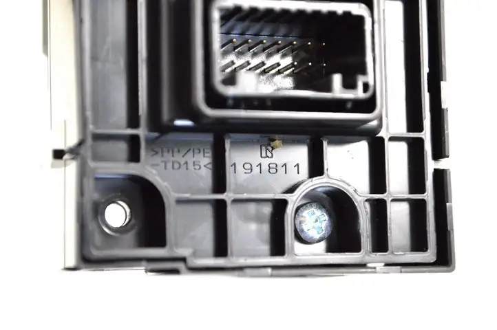 Lexus NX (2017 - ) 191811 Кнопка ручного тормоза — фото 5