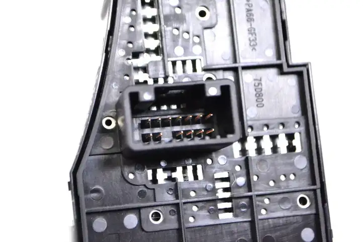 Toyota Prius (XW30) (2009 - 2015) 75D800 Блок кнопок на панели — фото 6