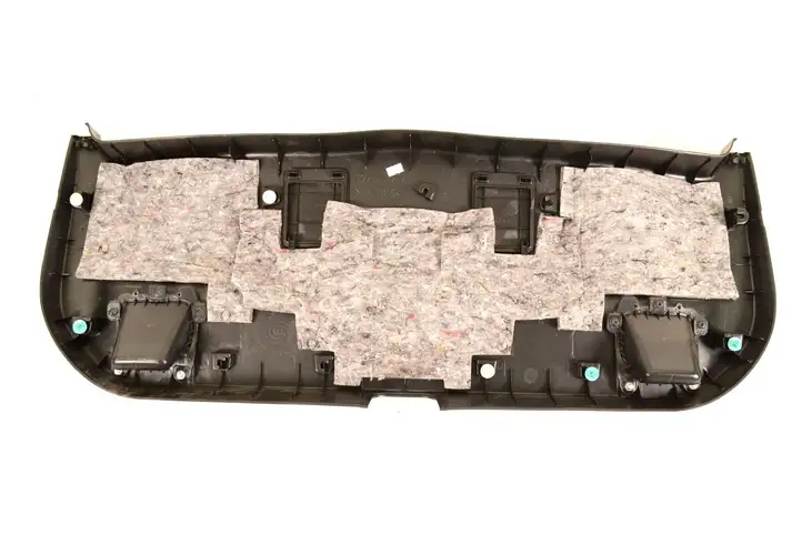 Toyota Prius (XW30) (2009 - 2015) 6775047071 Обшивка багажника — фото 4