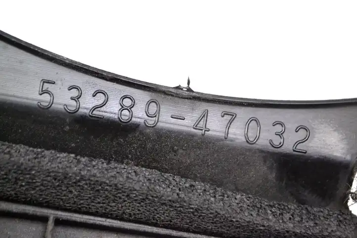 Toyota Prius (XW30) (2009 - 2015) 5328947032 Облицовка радиатора — фото 6