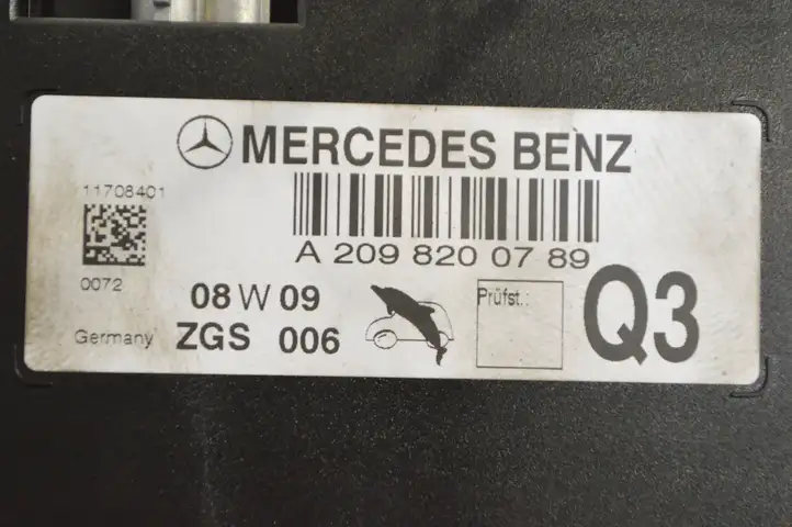 Mercedes-Benz CLK A209,C209 (2002 - 2009) A2098200789 Усилитель антенны — фото 8