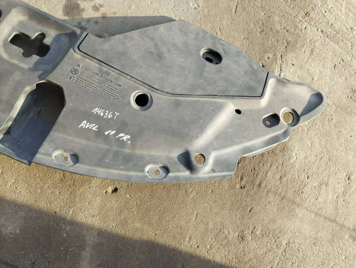 Toyota Avensis T270 (2009 - 2012)  5328905010 Отделка радиаторов