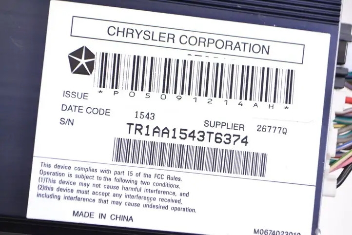 Jeep Grand Cherokee (2010 - 2021) TR1AA1543T6374 Усилитель звука — фото 5