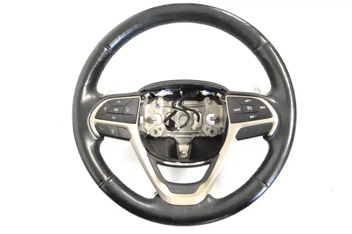 Jeep Grand Cherokee (2010 - 2021) Руль — фото 1