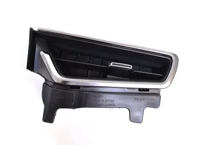 Toyota Corolla E210 E21 (2018 - ) 5547502130 Воздушная решетка панели — фото 1