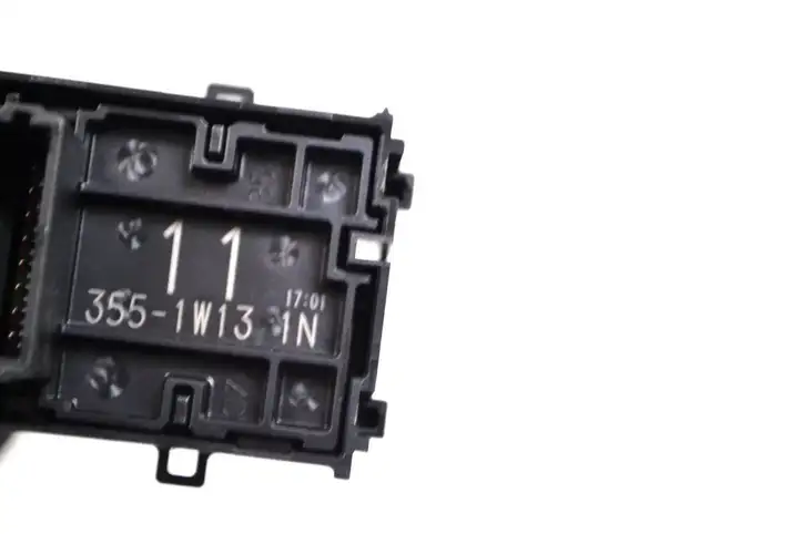 Toyota Corolla E210 E21 (2018 - ) 3551W131N Кнопка стеклоподъемников — фото 6