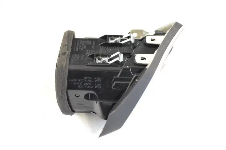 Nissan Qashqai (2013 - 2017) 687614EA0A Воздушная решетка панели — фото 4