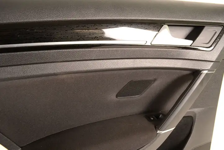 Volkswagen Golf VII (2013 - 2019) 5G6867211 Обшивка задней двери — фото 4