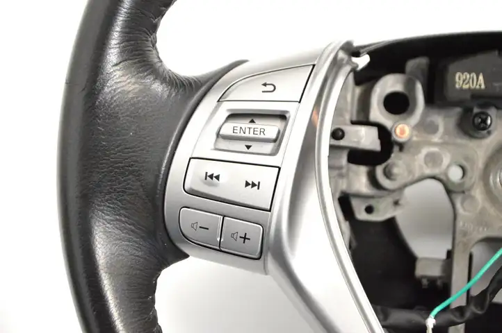 Nissan X-Trail T32 (2014 - 2021) Руль — фото 2