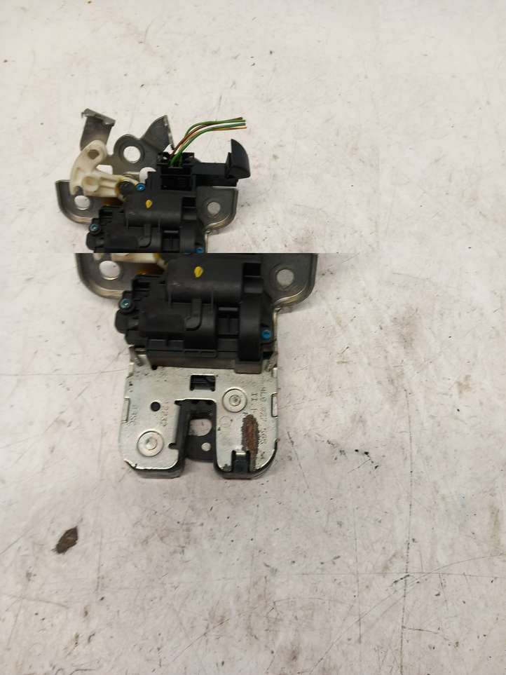 Audi A6 (2008 - 2011)  4L0827565 Замок задней крышки