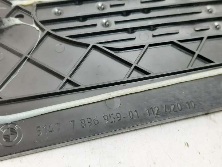 BMW M5 E60/E61 (2004 - 2010)  7896959 Опора ноги