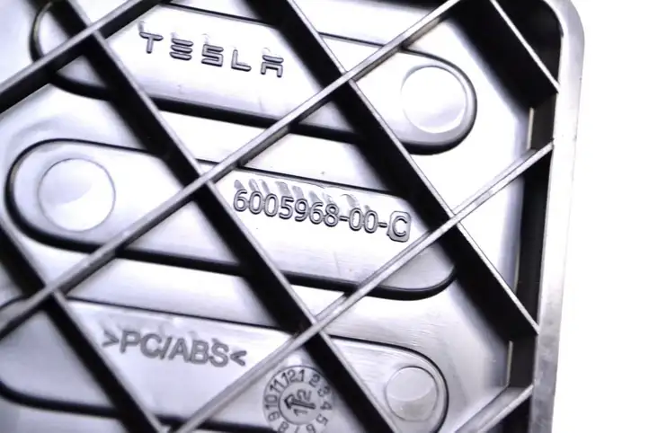 Tesla Model S (2012 - 2016) 600596800C Прочие детали салона — фото 5
