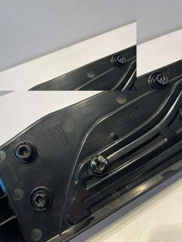 BMW 2 F22 F23 (2013 - 2017)  8053899 Опора ноги