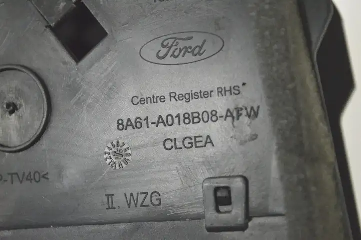 Ford Fiesta (2013 - 2017) 8A61A018B08AFW Воздушная решетка панели — фото 6