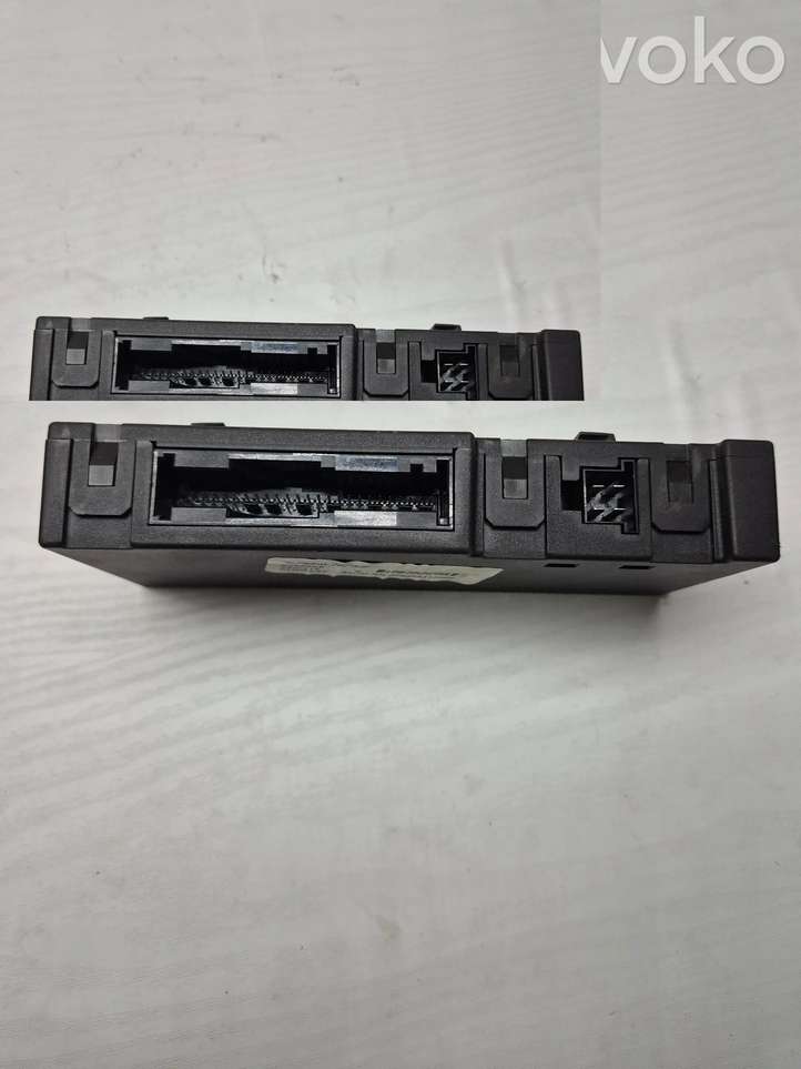 Volvo V50 (2004 - 2008)  000003317308 Реле крюка для прицепа