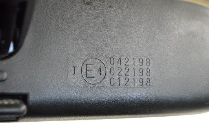 Toyota Land Cruiser (J150) (2009 - ) E4042198 Салонное зеркало заднего вида — фото 6