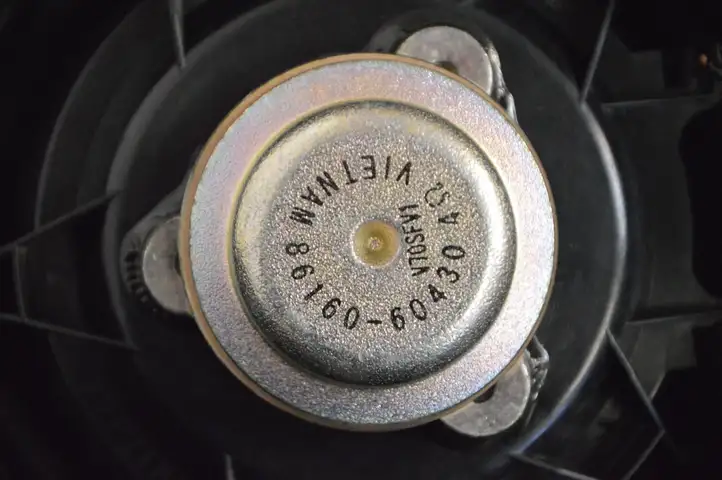 Toyota Land Cruiser (J150) (2009 - ) 8616060430 Динамики задних дверей — фото 5